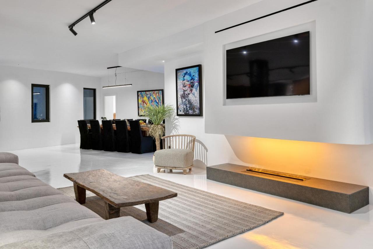 Villa Black Villa- Cave Heated Pool Mykonos Town