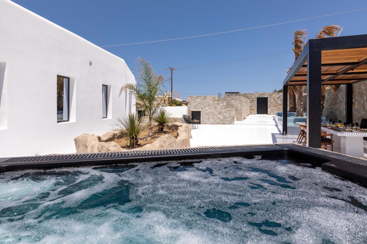 Black Villa- Cave Heated Pool Villa *