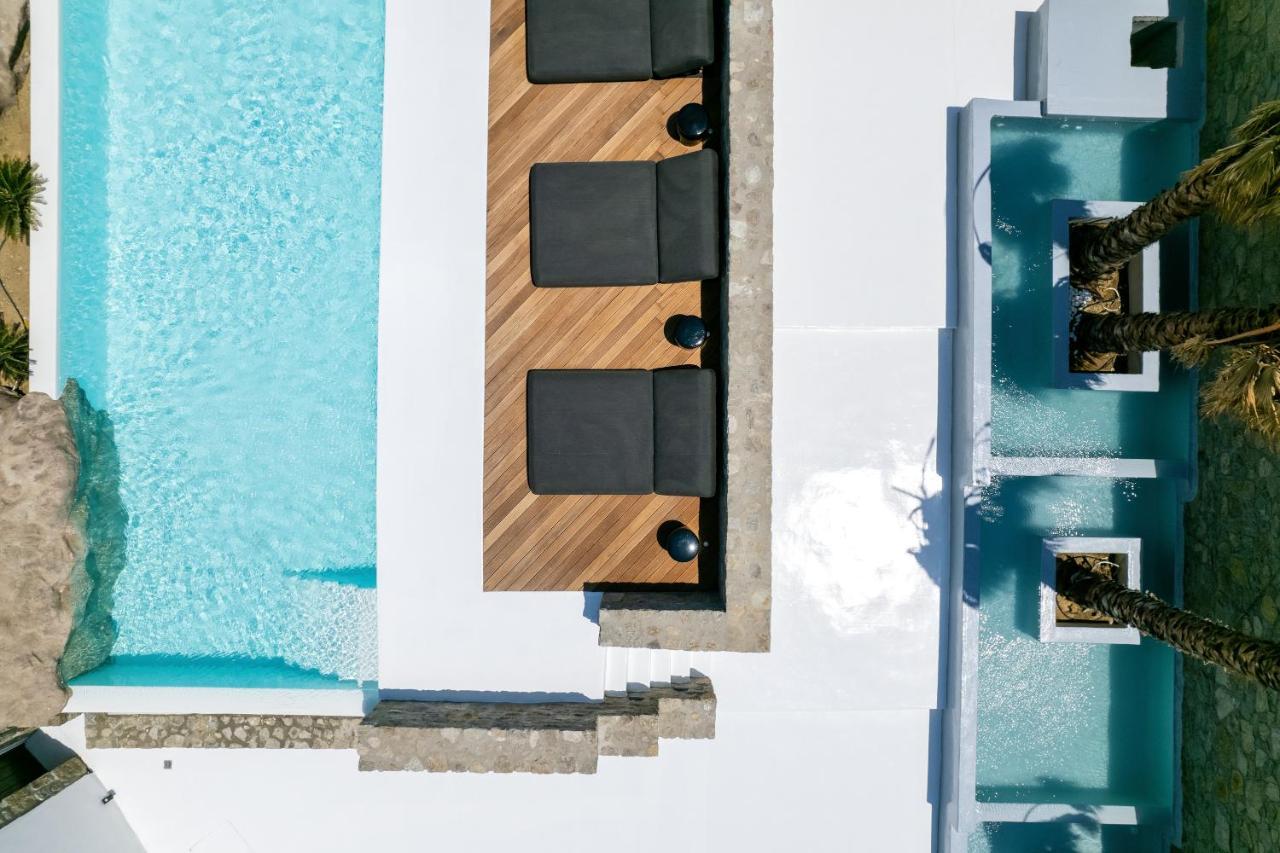 Black Villa- Cave Heated Pool *